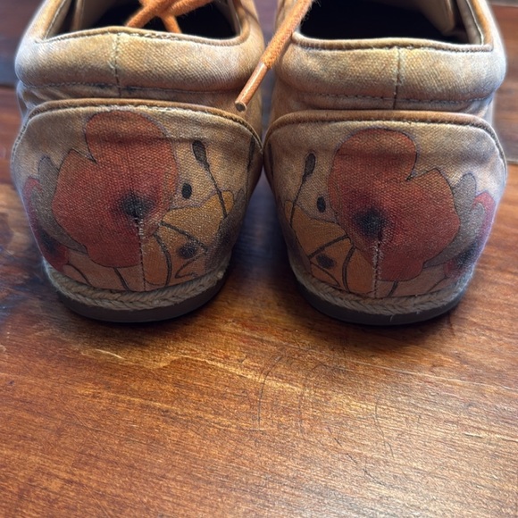 Icon Pumpkin Poppies Canvas Espadrille Sneakers Size 8.5 - Picture 4 of 8